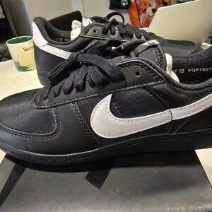 MENS NIKE FIELD GENERAL 82 SP BLACK WHITE MEN'S SIZE 10 NEW
